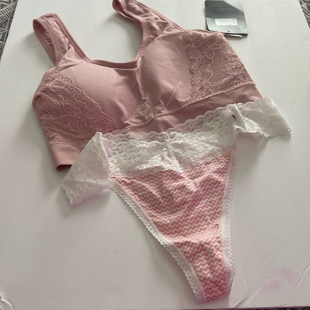 Beautiful 2 piece Bra, panties set